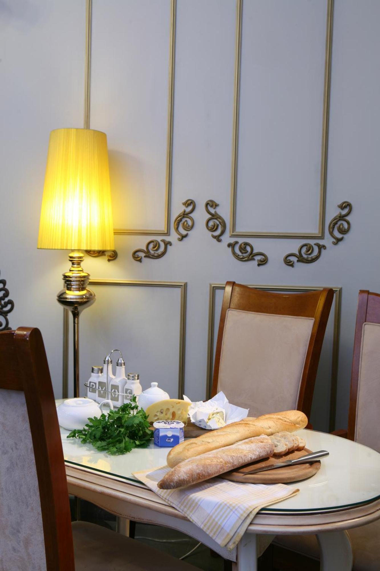 Theatre Boutique Apartments Kiev Bilik gambar